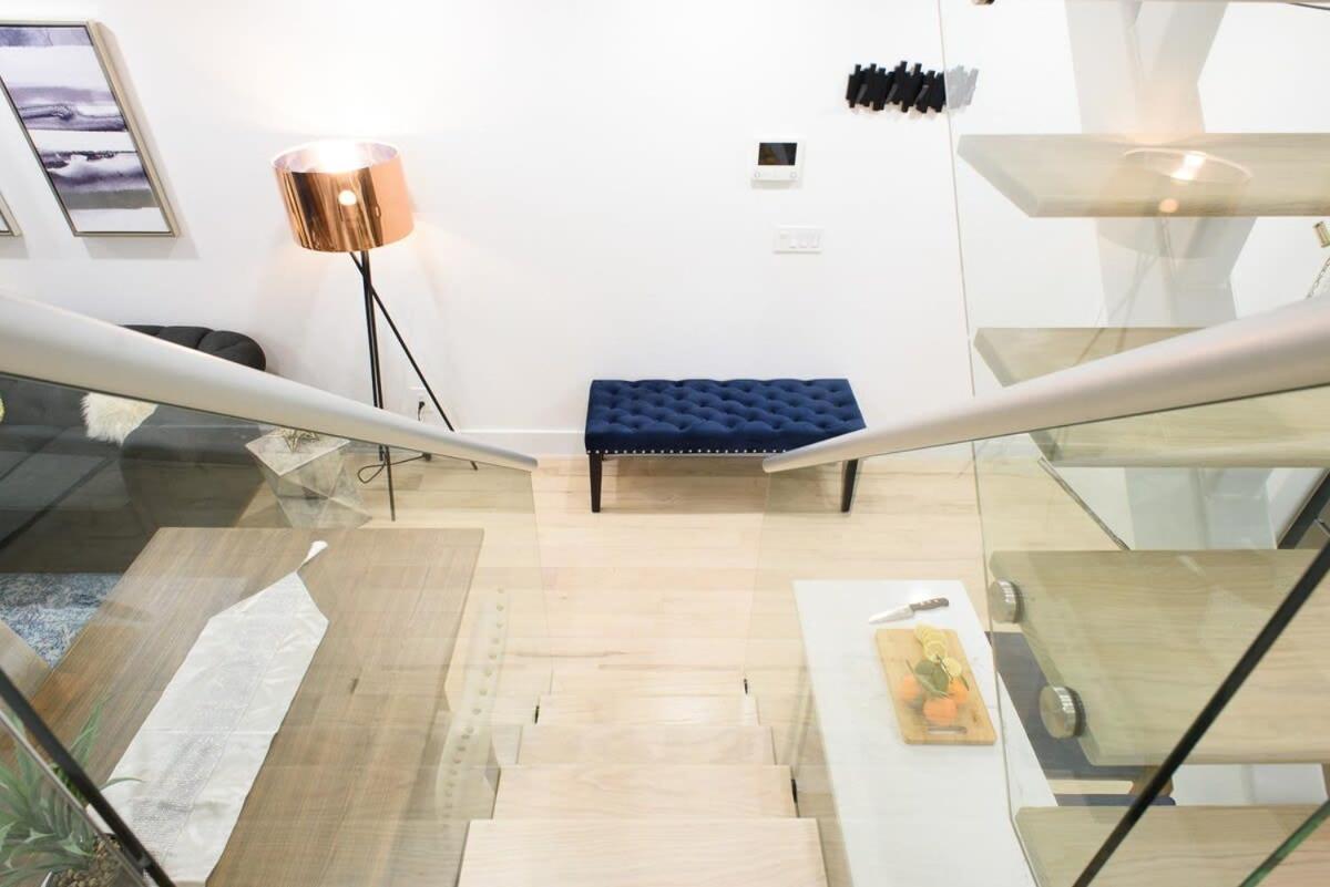 Apartment 75-5a Luxury 3br Duplex W&d In Unit Elevator *
